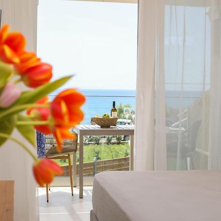 Magdachris Luxury Rooms Агиос-Георгиос-Пагон Экстерьер фото