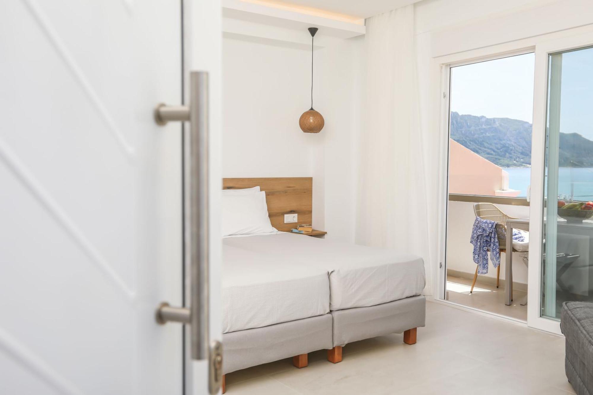 Magdachris Luxury Rooms Агиос-Георгиос-Пагон Экстерьер фото