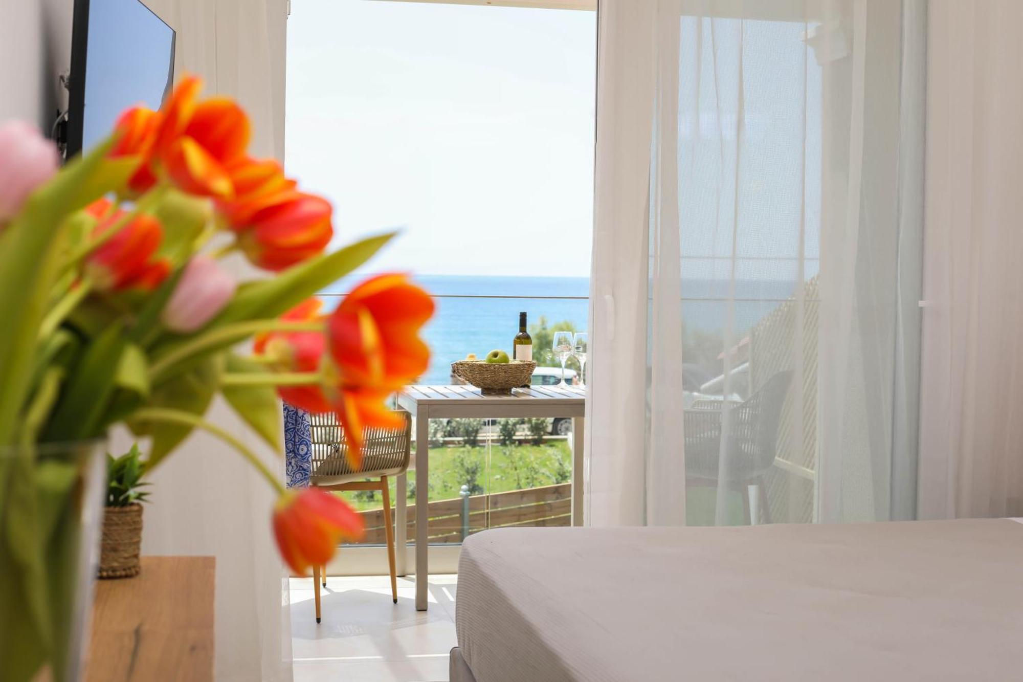 Magdachris Luxury Rooms Агиос-Георгиос-Пагон Экстерьер фото
