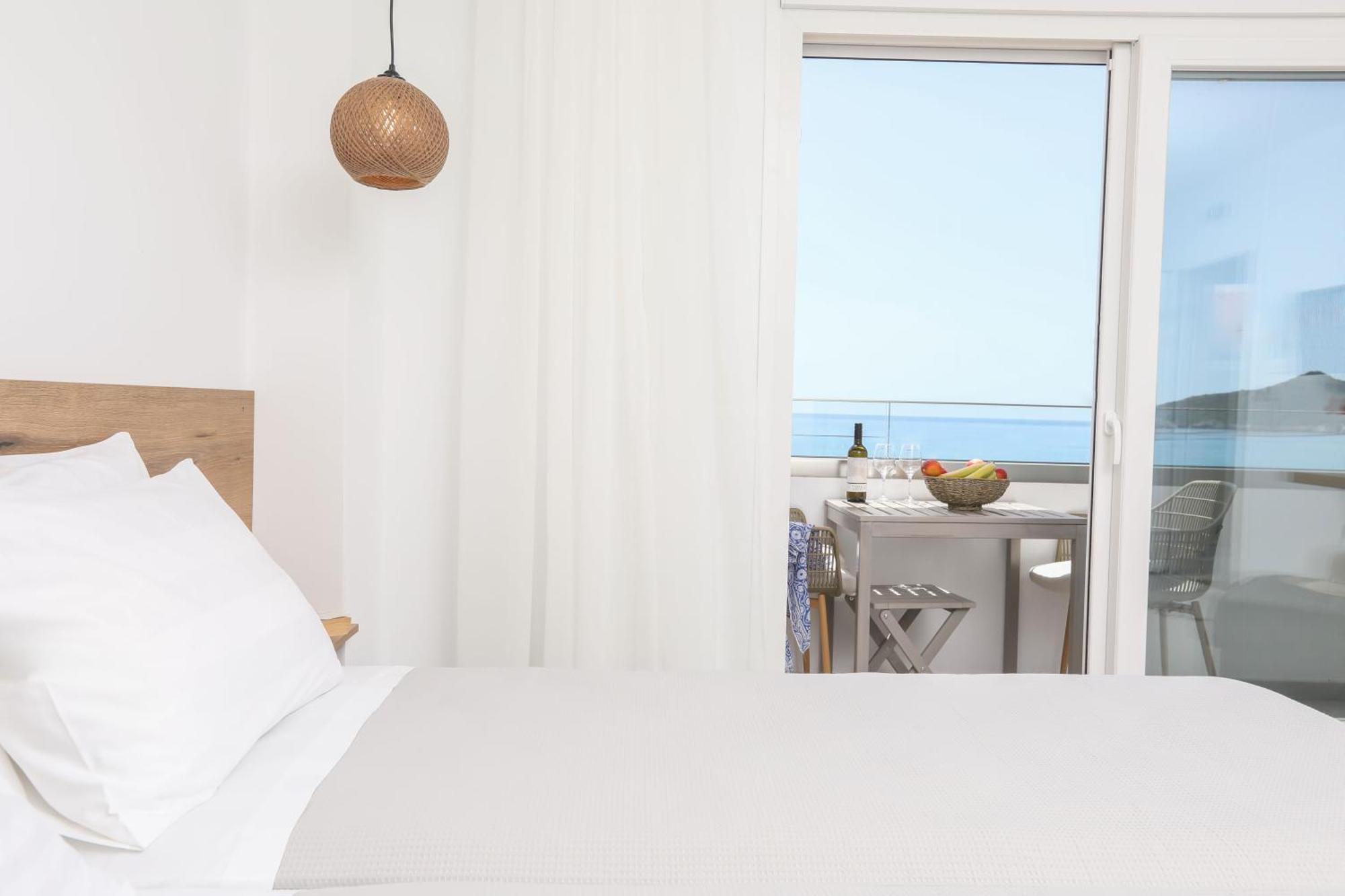 Magdachris Luxury Rooms Агиос-Георгиос-Пагон Экстерьер фото